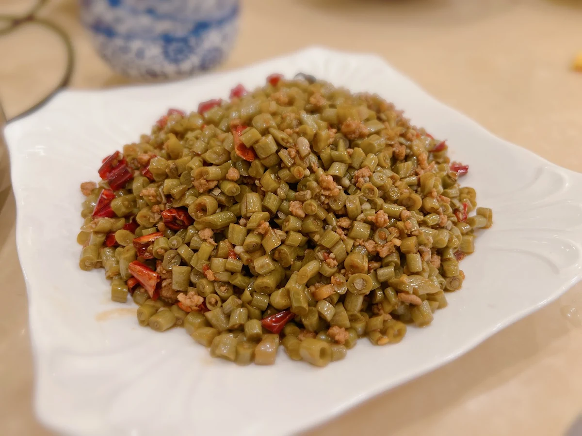 sour bean and minced meat 酸豆角肉末